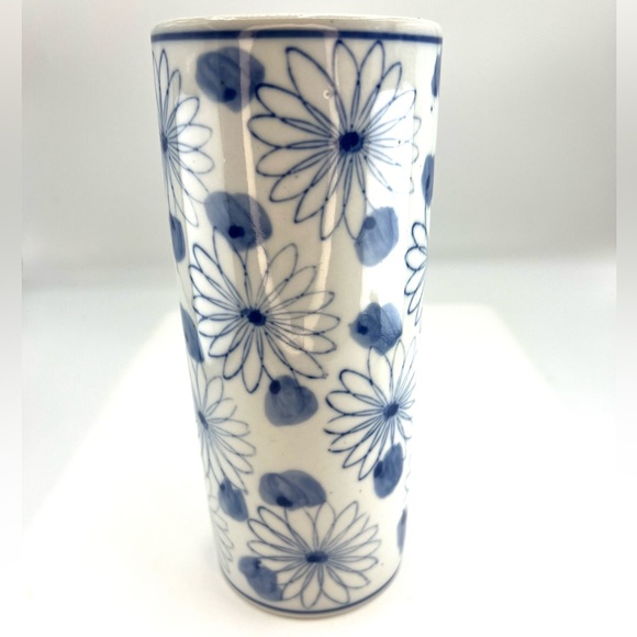 Other - Blue & White Asian Ceramic Floral Vase Daisy Flowers Straight Sided Hall Marked